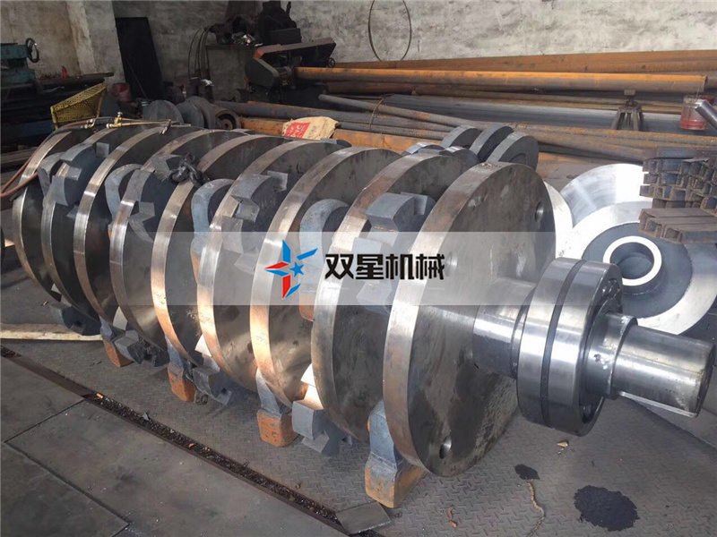 金屬破碎機錘頭關(guān)于錘頭線速度與錘頭坡口的簡單分析