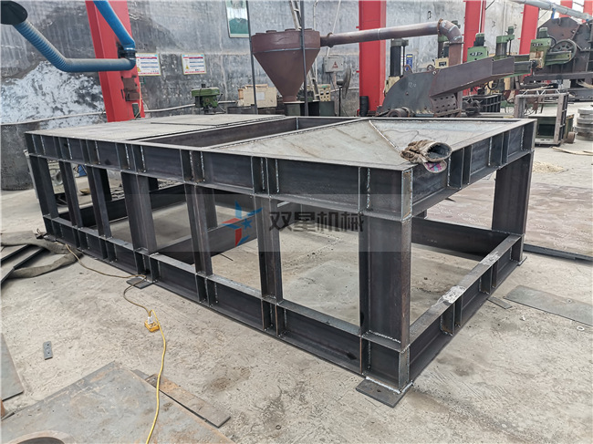 <a href='http://m.xlfefi.cn/psxl/4.html' target='_blank'><span>廢鋼破碎機(jī)</span></a>廠家生產(chǎn)車間