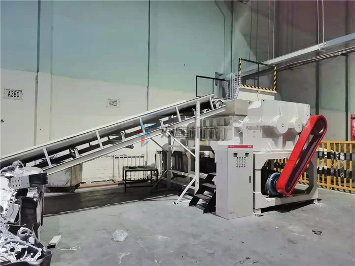 雙軸撕碎機(jī)和單軸撕碎機(jī)什么區(qū)別，功能上有什么不同？