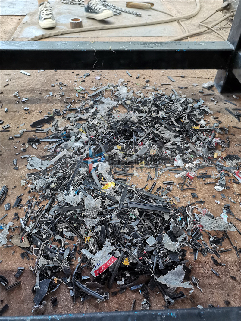 <a href='http://m.xlfefi.cn/ptsb/1033.html' target='_blank'><span>渦電流分選機(jī)</span></a>|<a href='http://m.xlfefi.cn/psxl/1278.html' target='_blank'><span>斷橋鋁破碎</span></a>分選效果